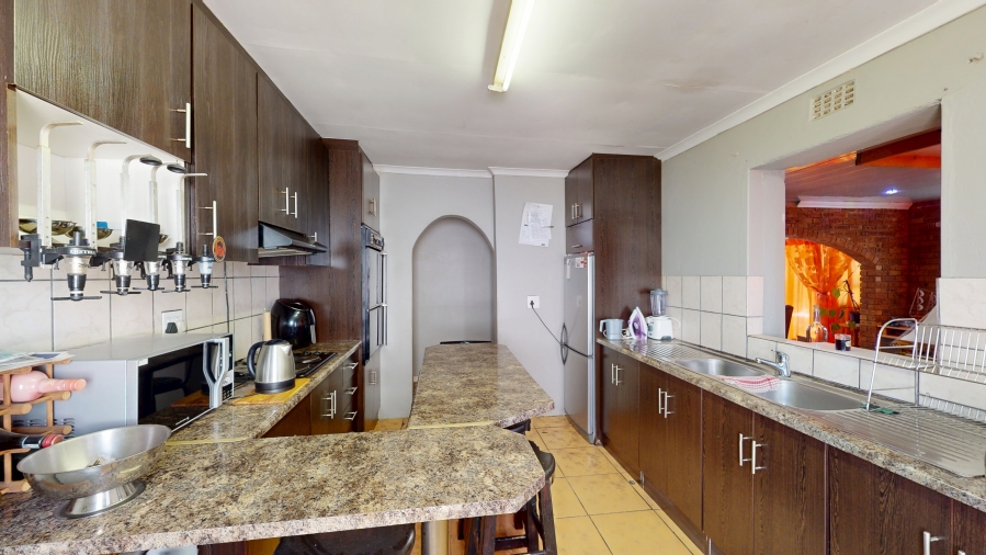 3 Bedroom Property for Sale in Croydon Western Cape